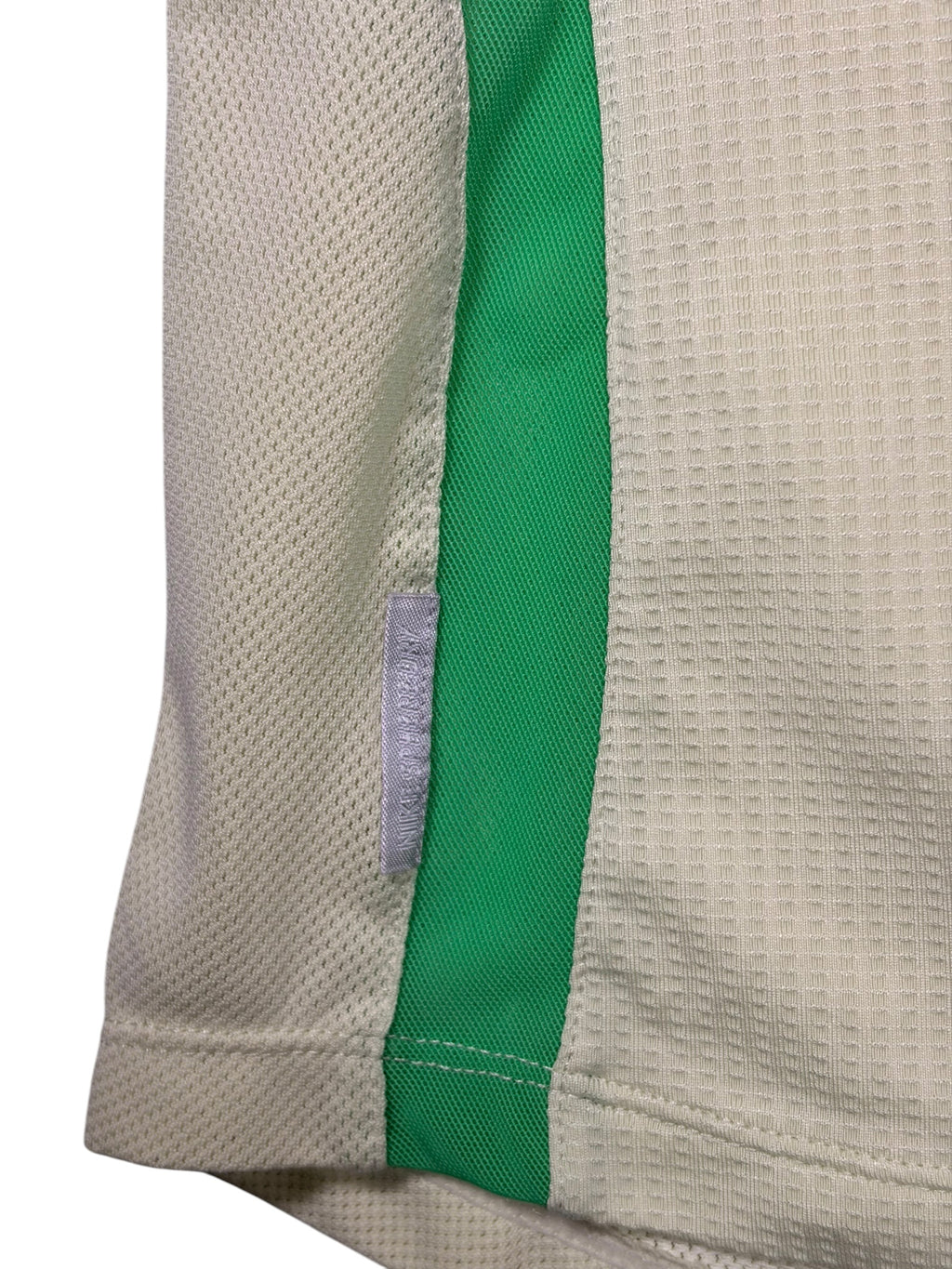 Nike Sphere Dry 2000s Panelled Cream Green Zip T-Shirt