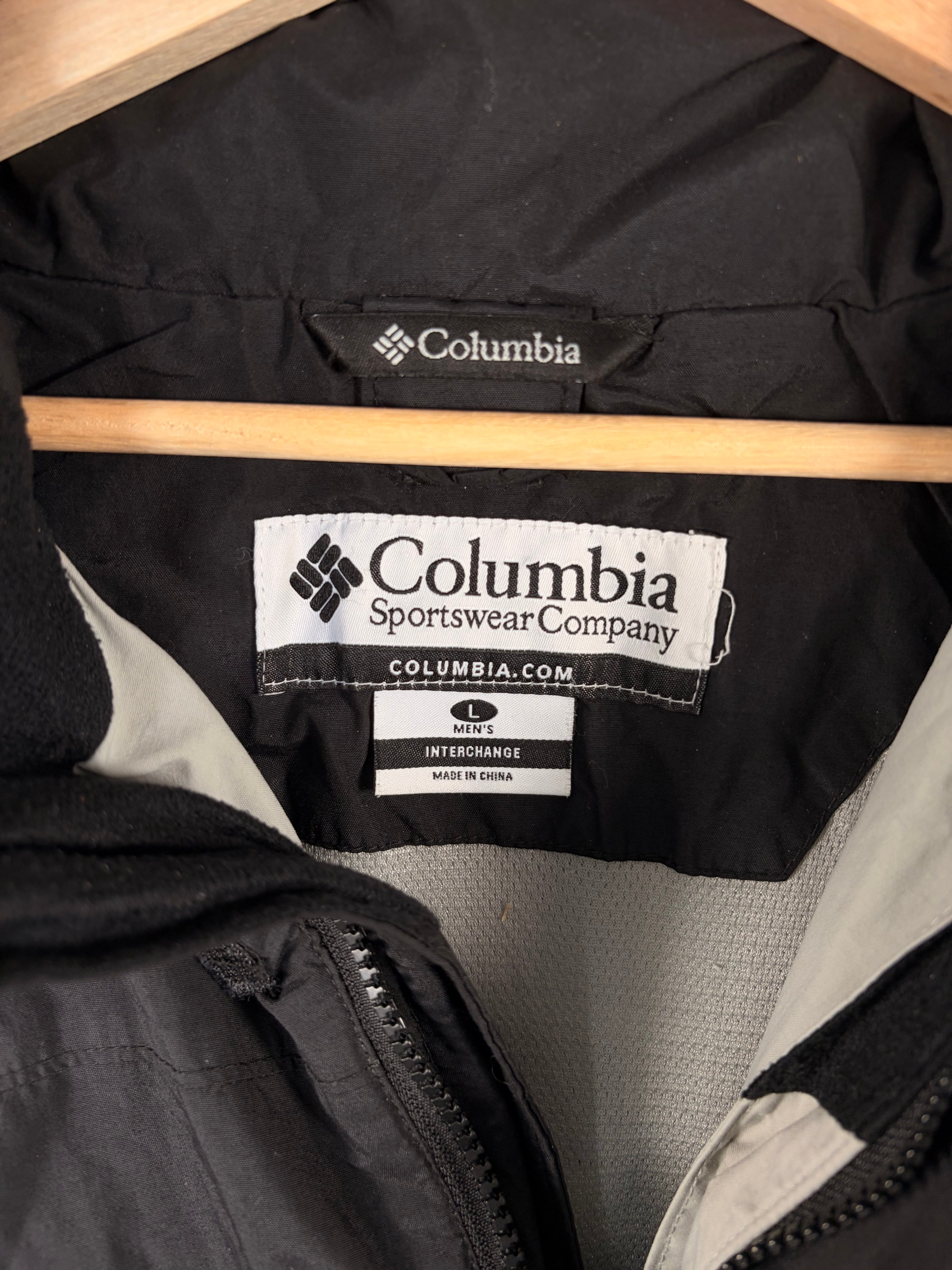 Columbia Vintage Panelled Black Ski Jacket