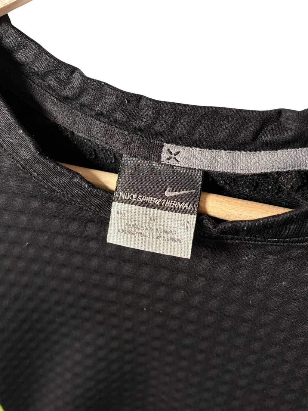 Nike Sphere Thermal Black Long Sleeve Top