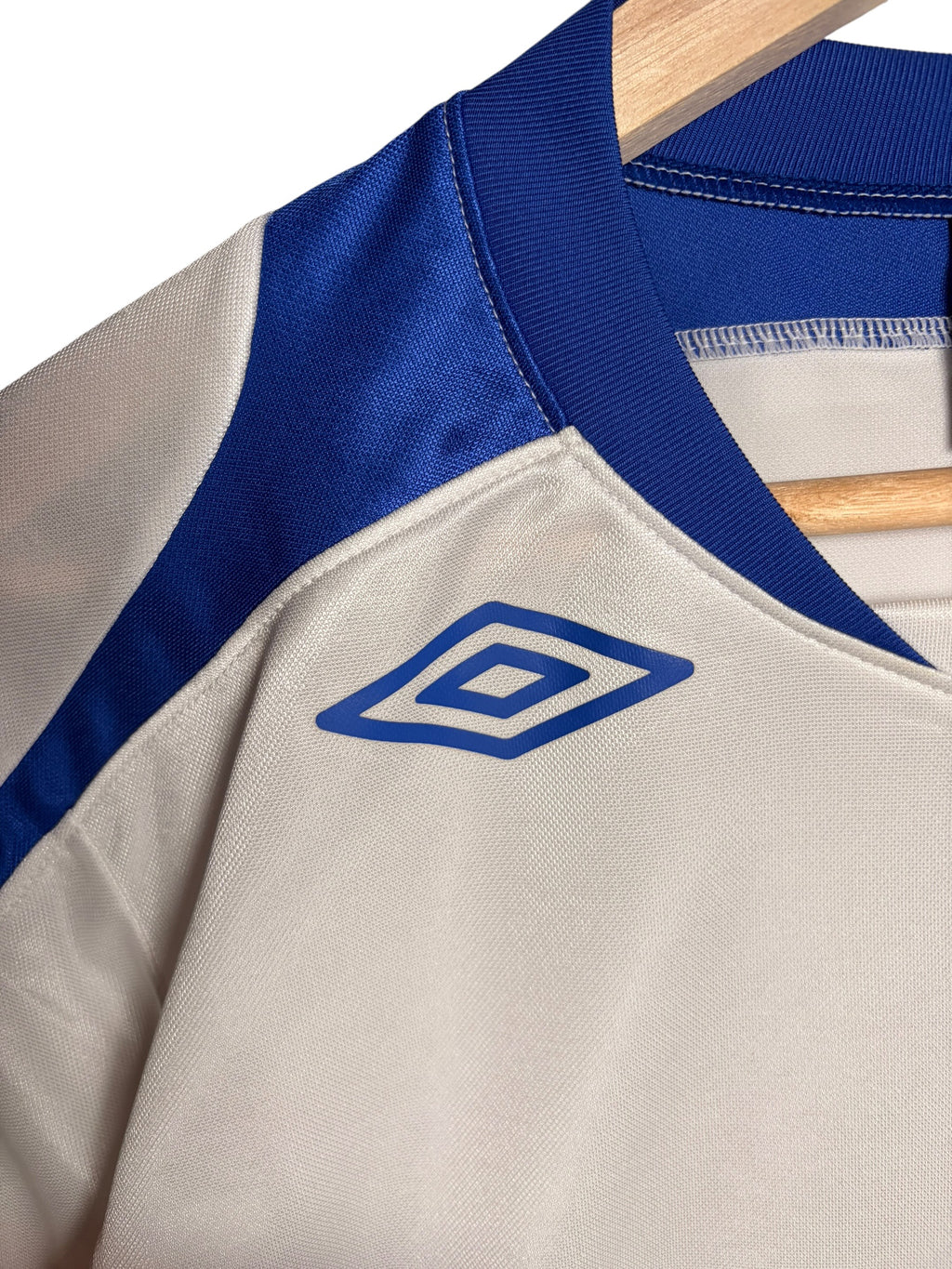 Umbro Vintage Panelled White & Blue Tee