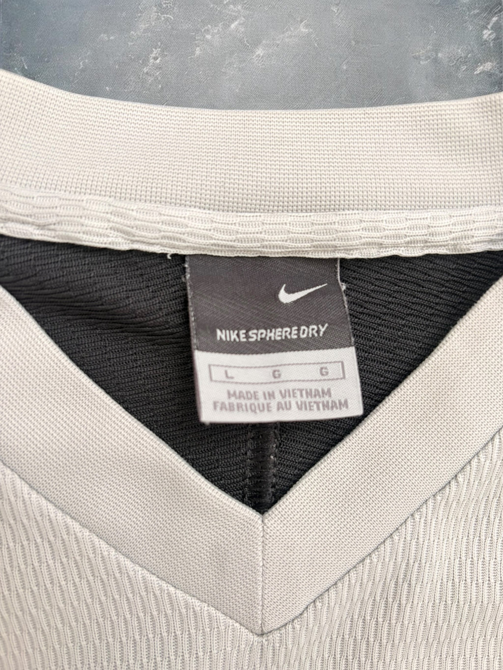 Nike Sphere Dry 2000s Panelled Grey Tee