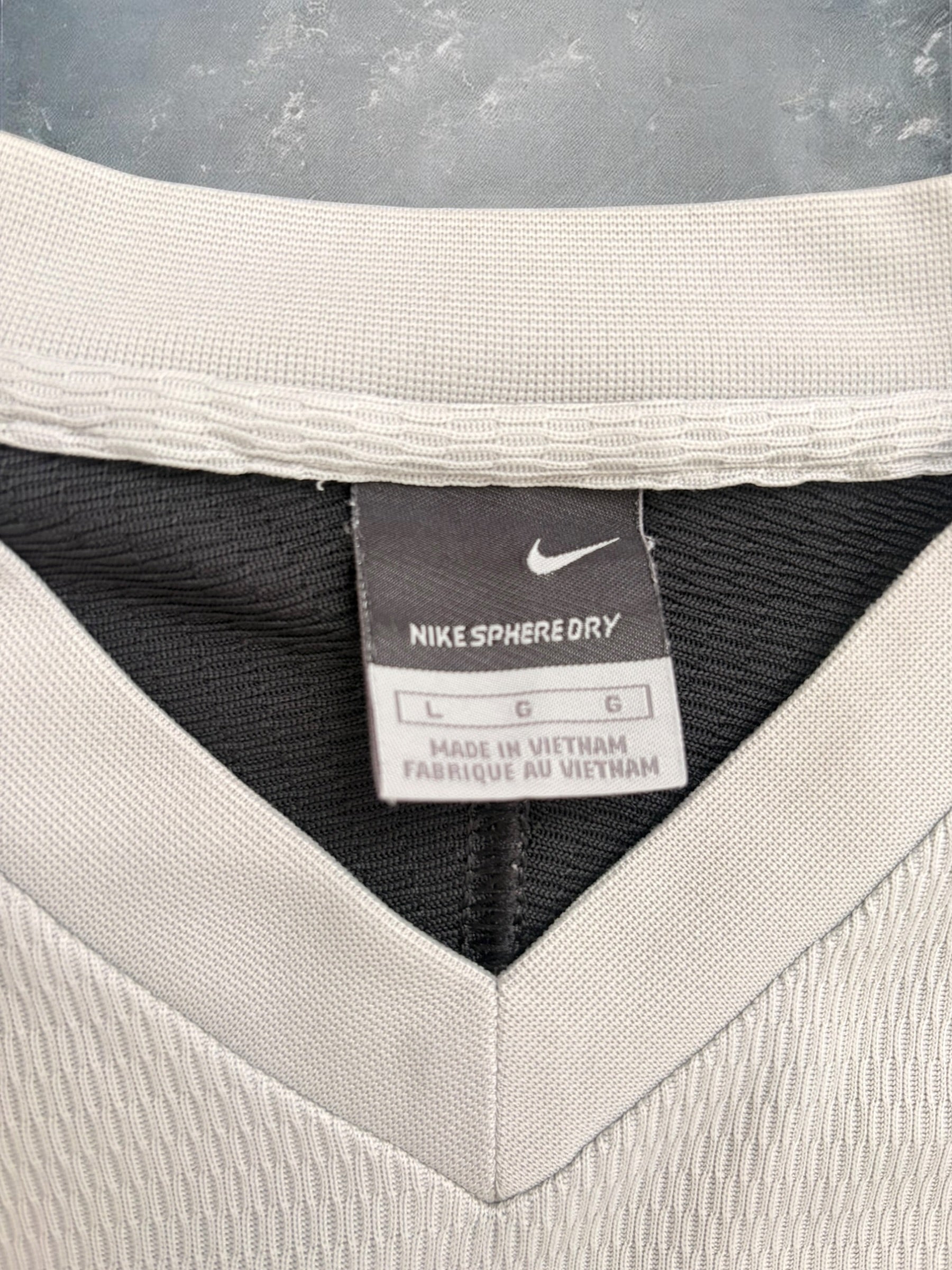 Nike Sphere Dry 2000s Panelled Grey Tee
