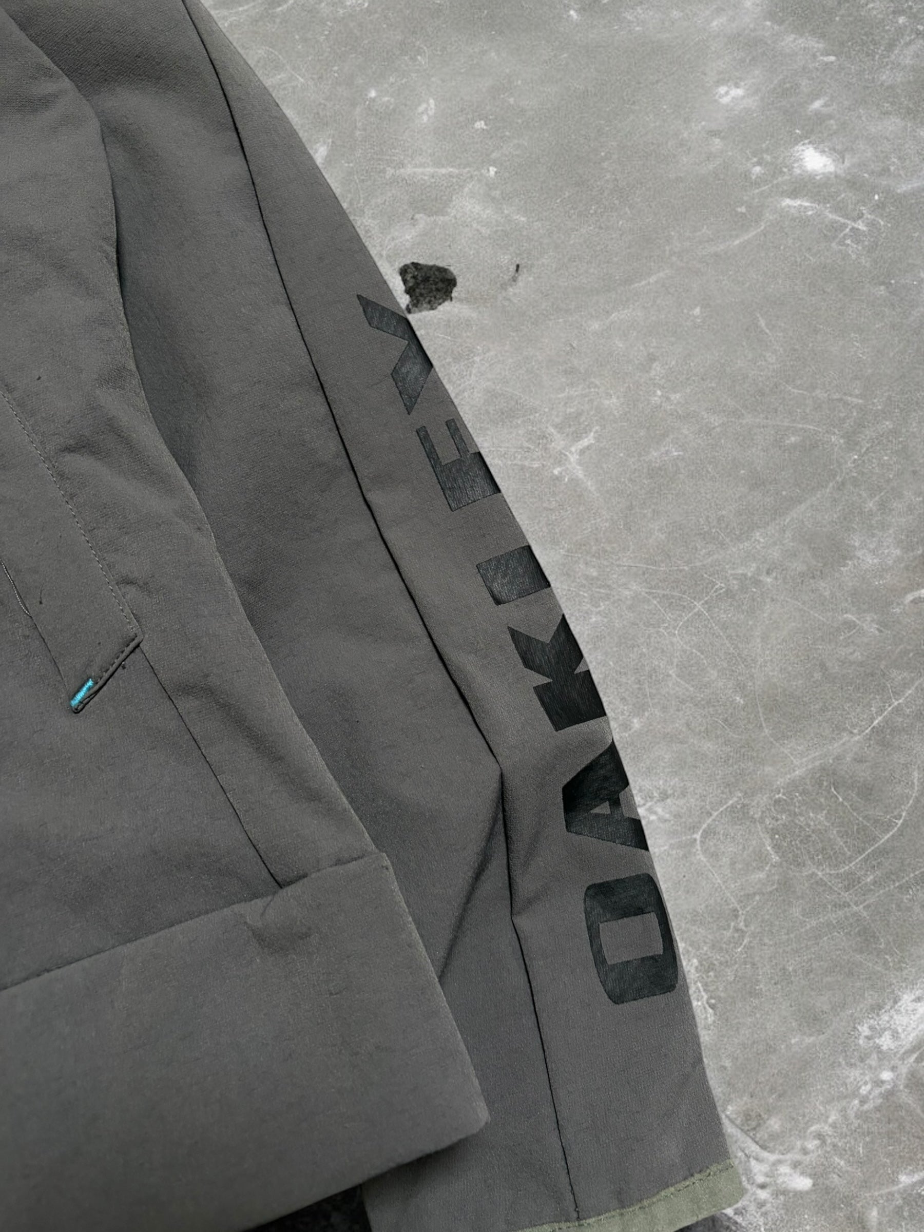 Vintage Oakley Grey Technical Ninja Hoodie