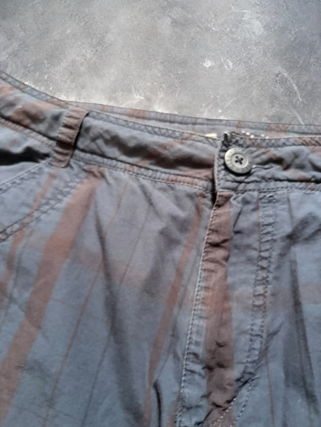 Nike Vintage 2000s Plaid Grey Shorts
