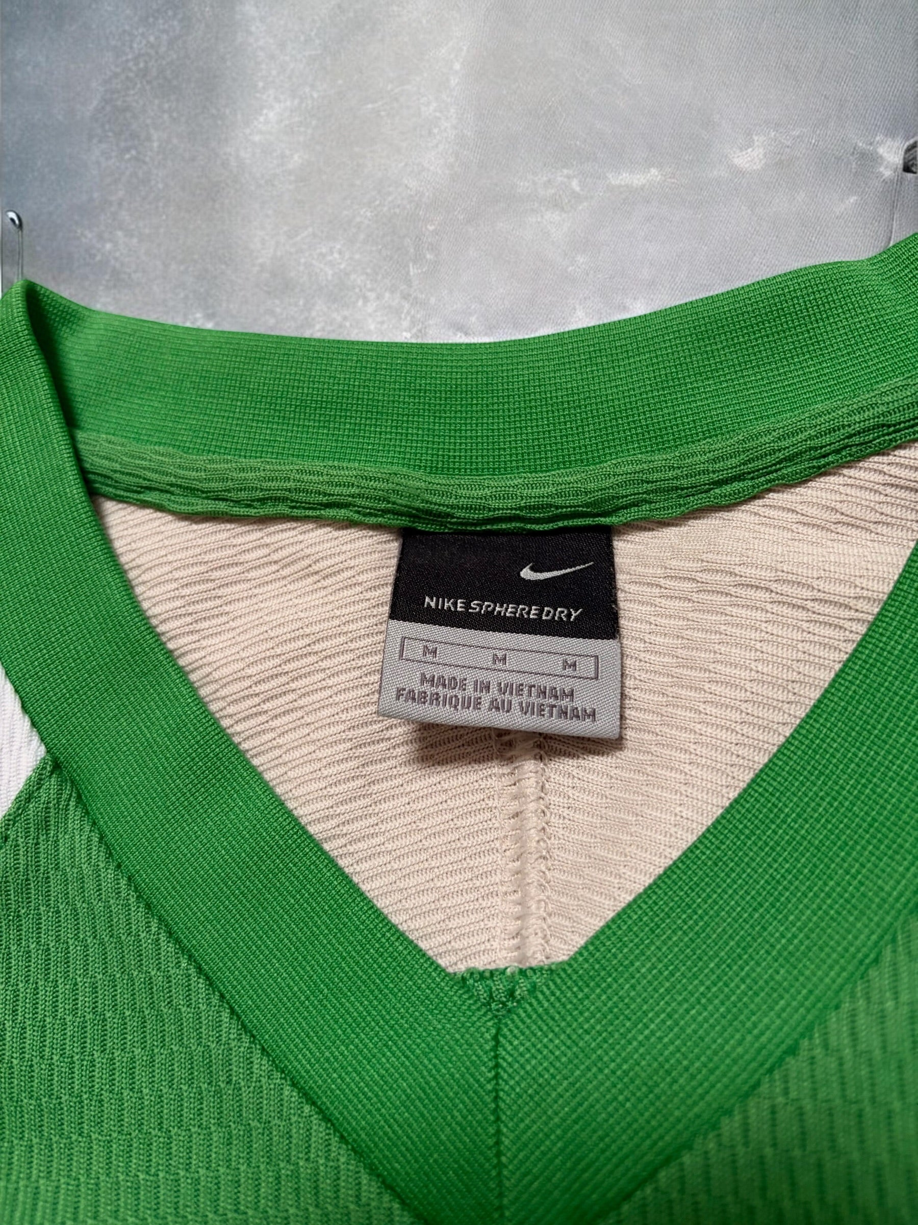 Vintage Early 2000s Nike Sphere Dry Green, Cream & White Panelled Tee