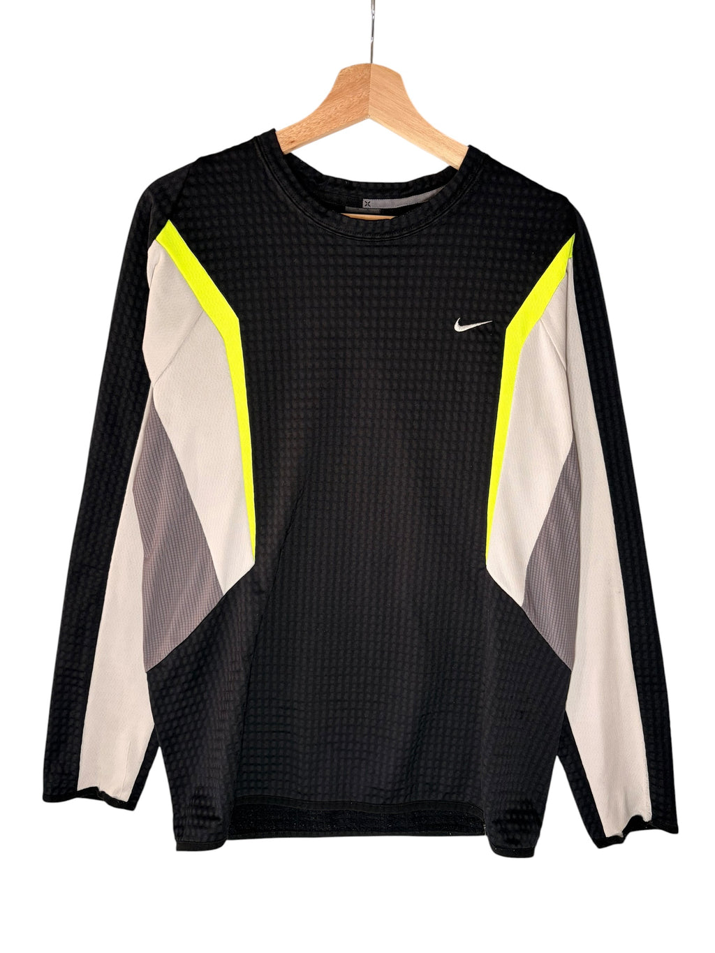 Nike Sphere Thermal Black Long Sleeve Top