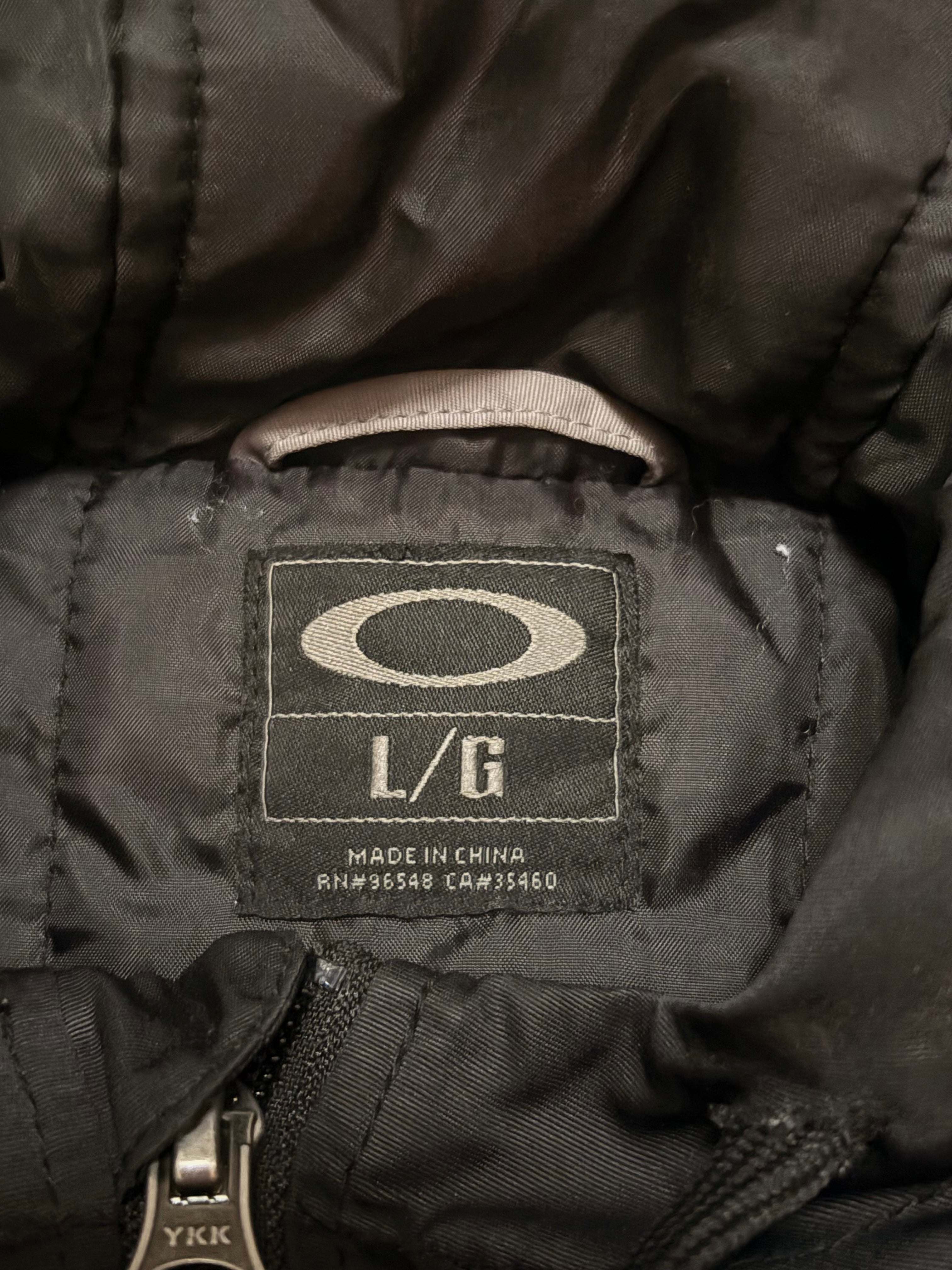 Oakley Panelled Lightweight Puffer Jacket