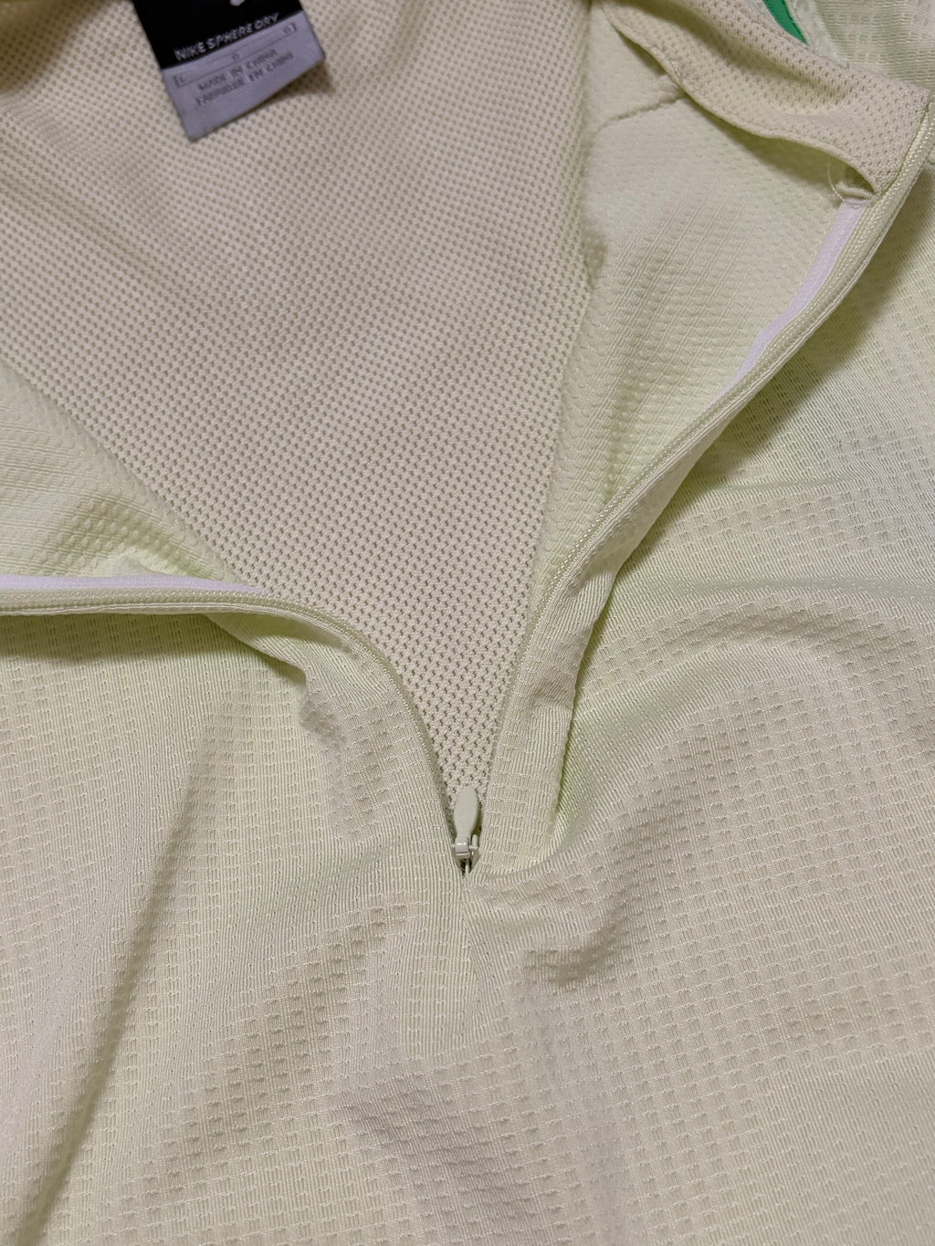 Nike Sphere Dry 2000s Panelled Cream Green Zip T-Shirt