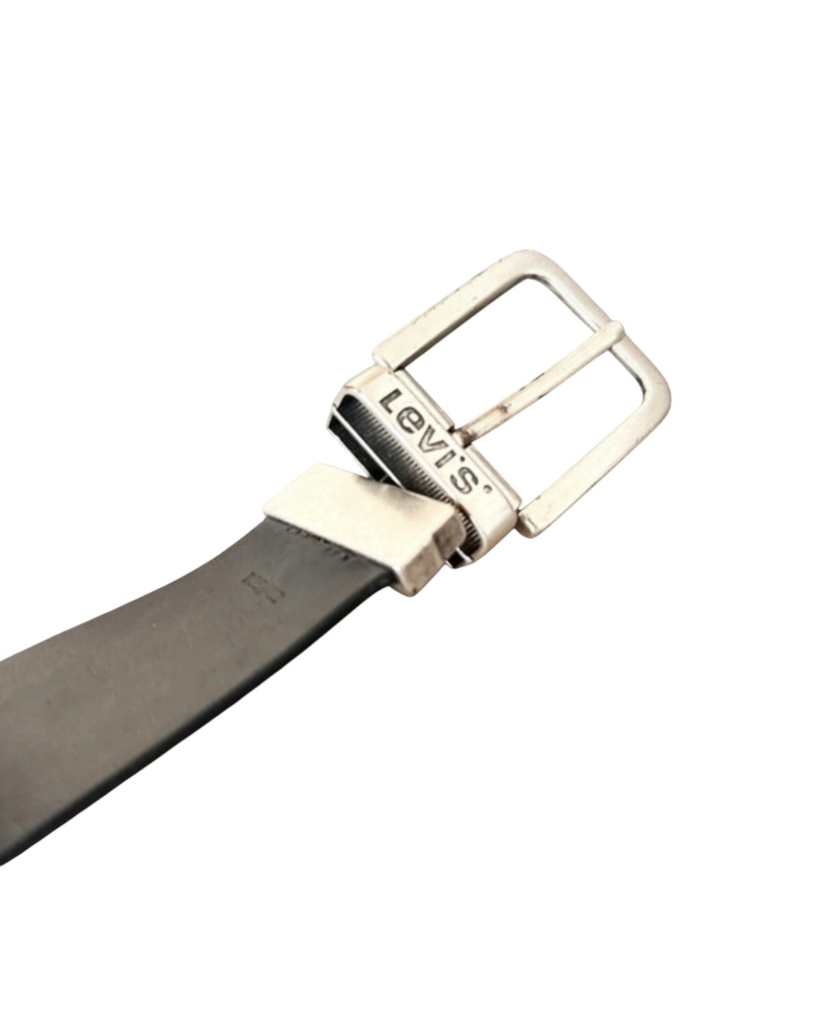 Vintage Levi’s Reversible Black & Brown Leather Belt — 42W