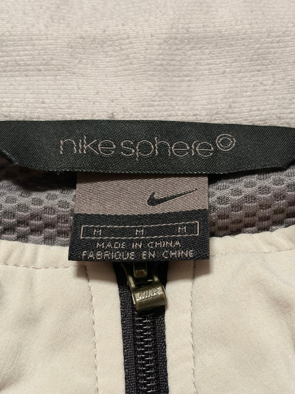 Vintage Early 2000s Nike Sphere Dry White & Grey Jacket