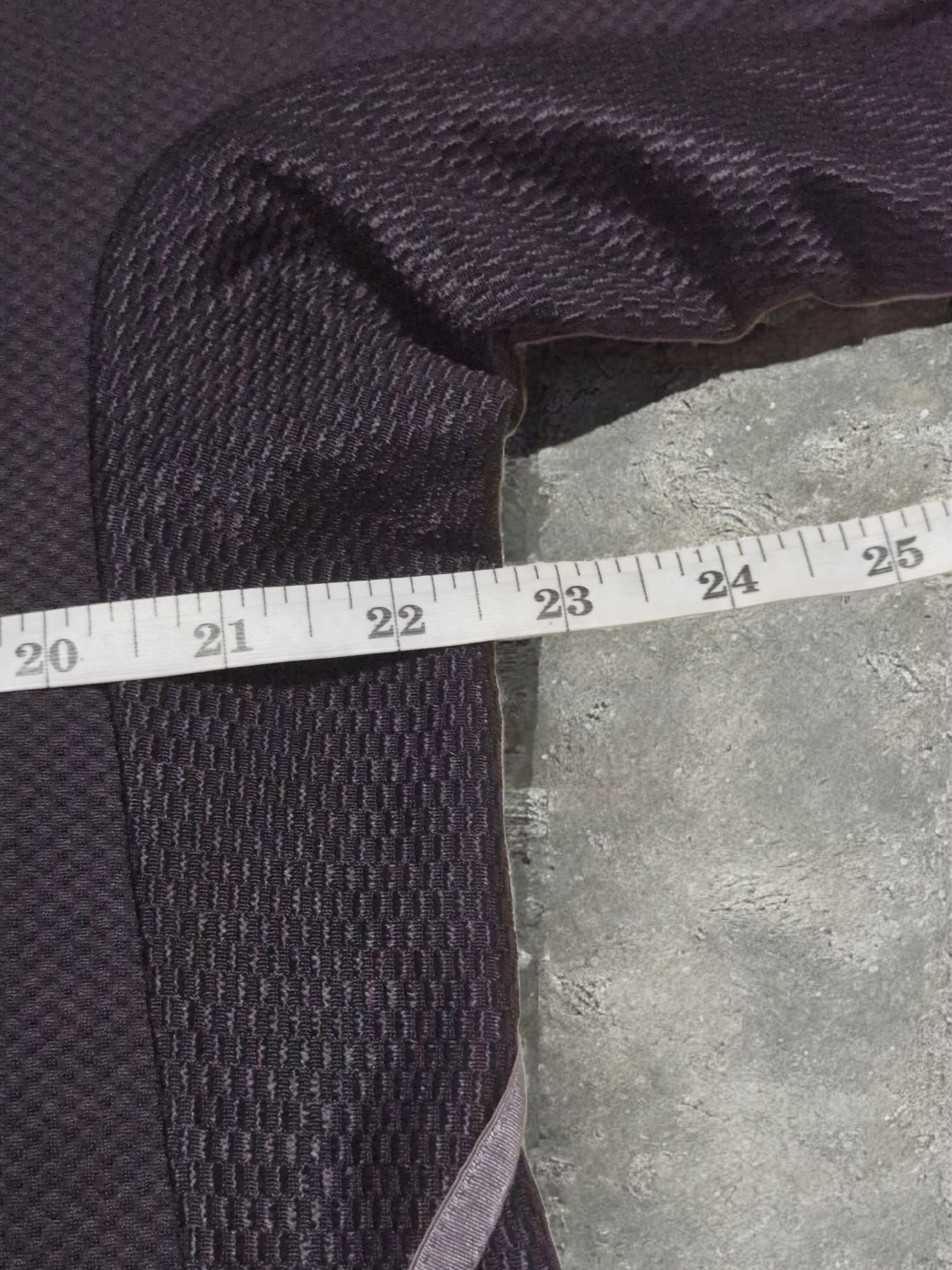 Nike Sphere Dry Black Trim Lined Tee