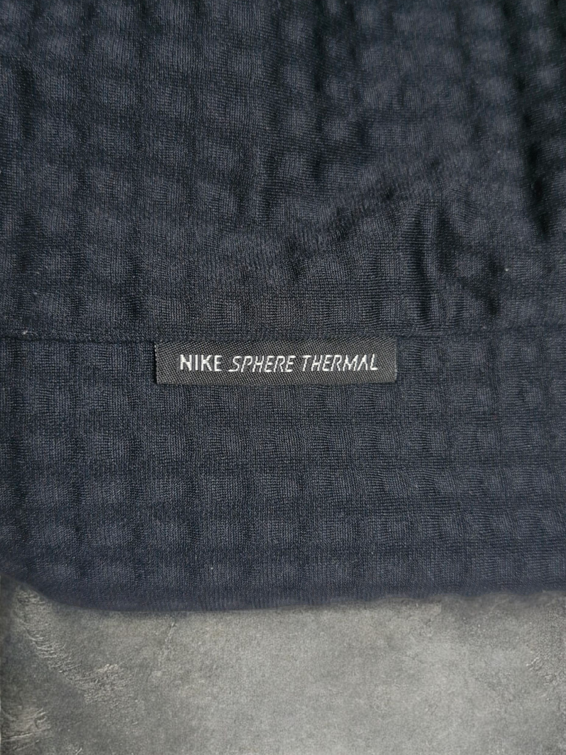 Nike Sphere Thermal Black, Grey & Neon Heavyweight Thermal Top