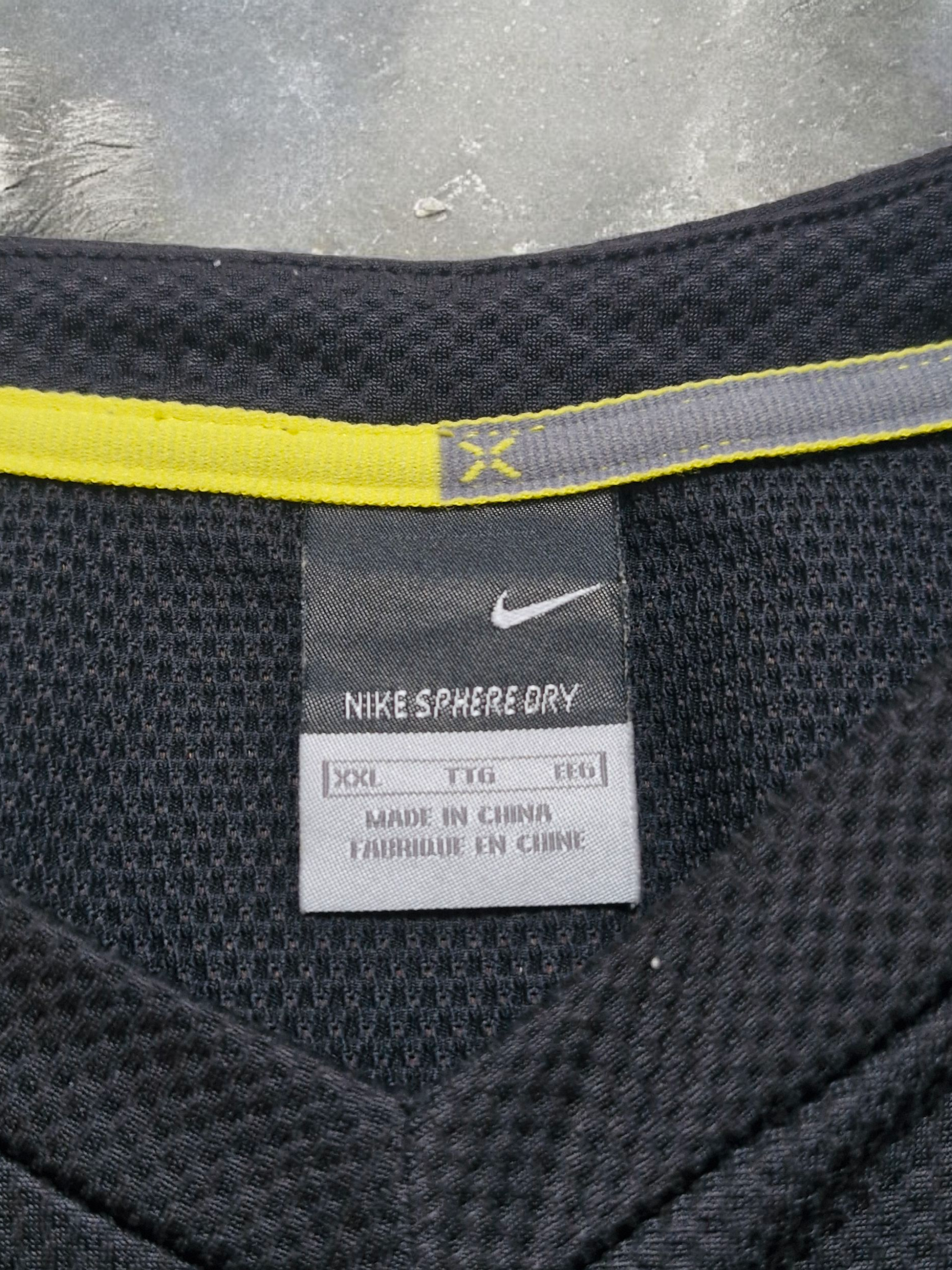 Nike Sphere Dry Black Trim Lined Tee
