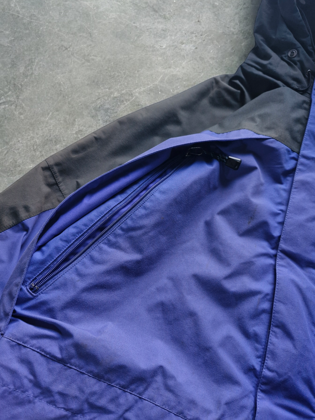 Montbell Black & Blue Goretex Ski Jacket