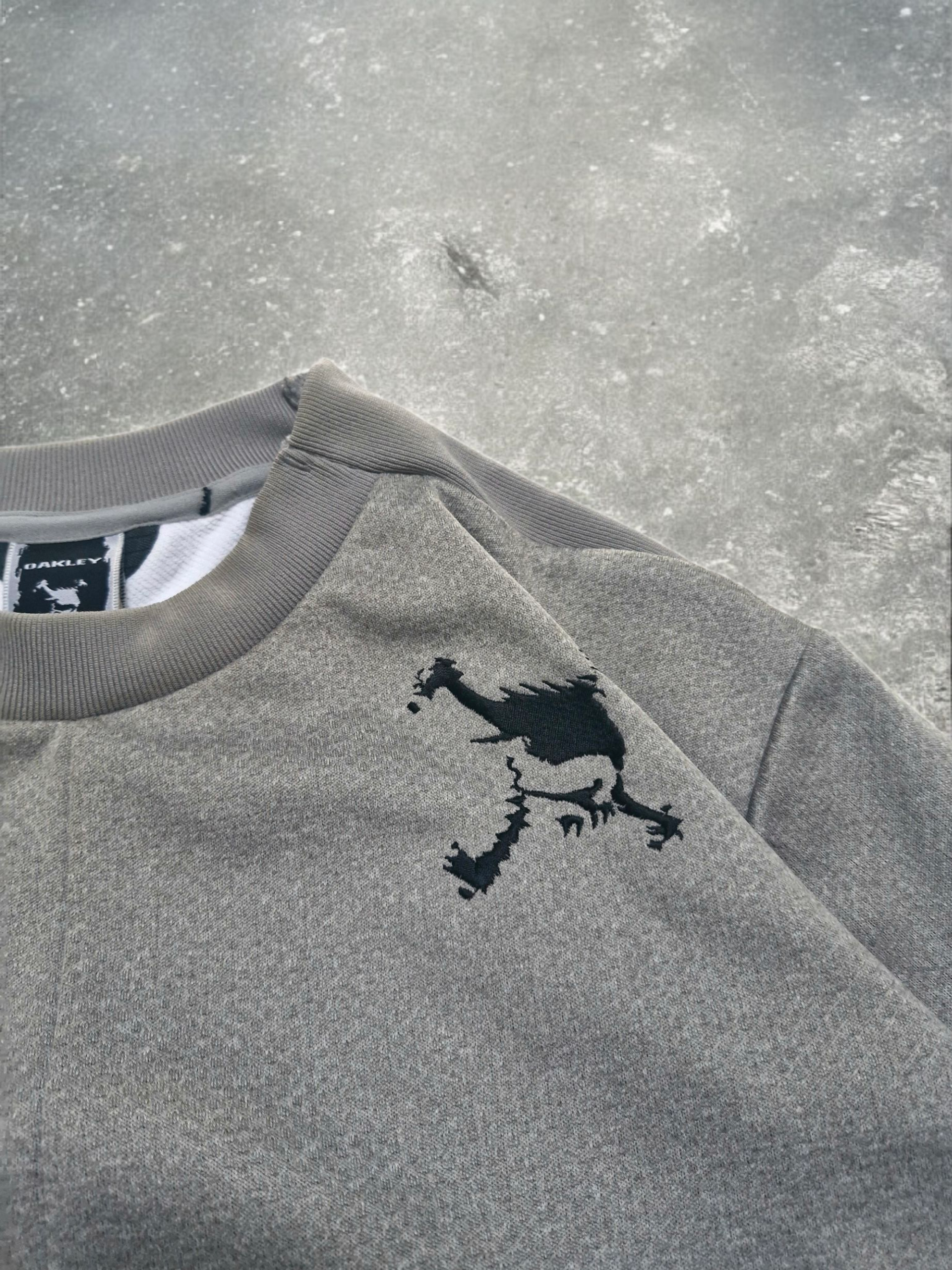 Oakley Vintage Embroided Logo Grey Patterned Jumper